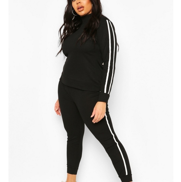 Boohoo Plus Other - Boohoo Plus Soft Rib Striped Lounge Set in Black